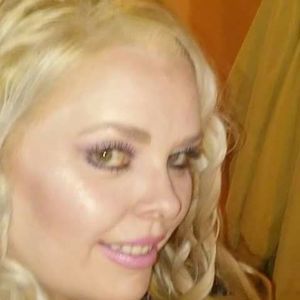 Meet your Posher, Desiree